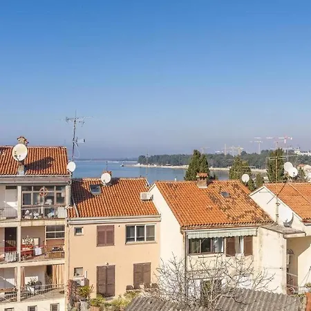 Penthouse Lorena 3*