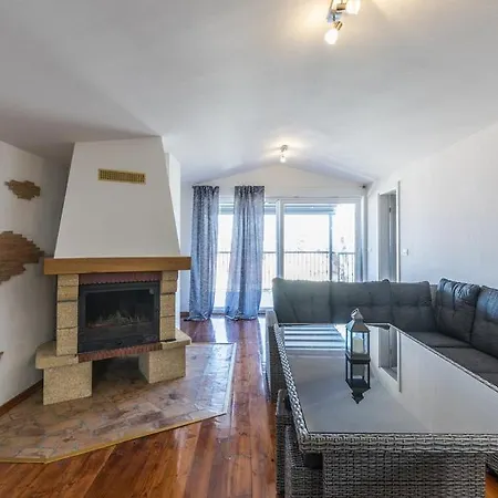 Гостевой дом Penthouse Lorena Пореч