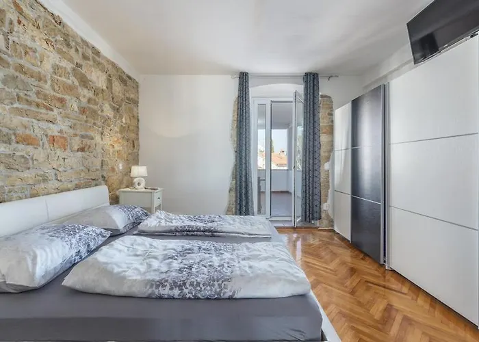 Guest house Penthouse Lorena