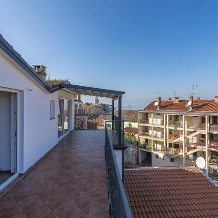Gostinjska kuća Penthouse Lorena Porec